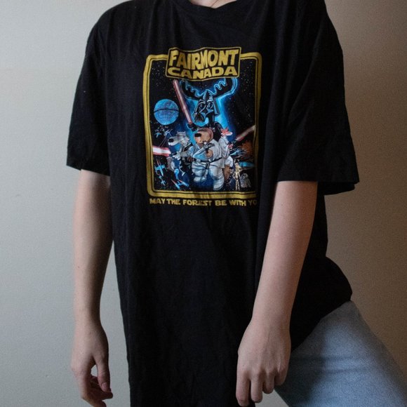 Oversized Fairmont Canada Tee - Picture 2 of 5